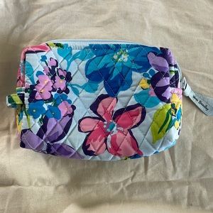 Vera Bradley small zip pouch
